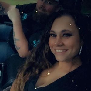 Meet your Posher, Cortney